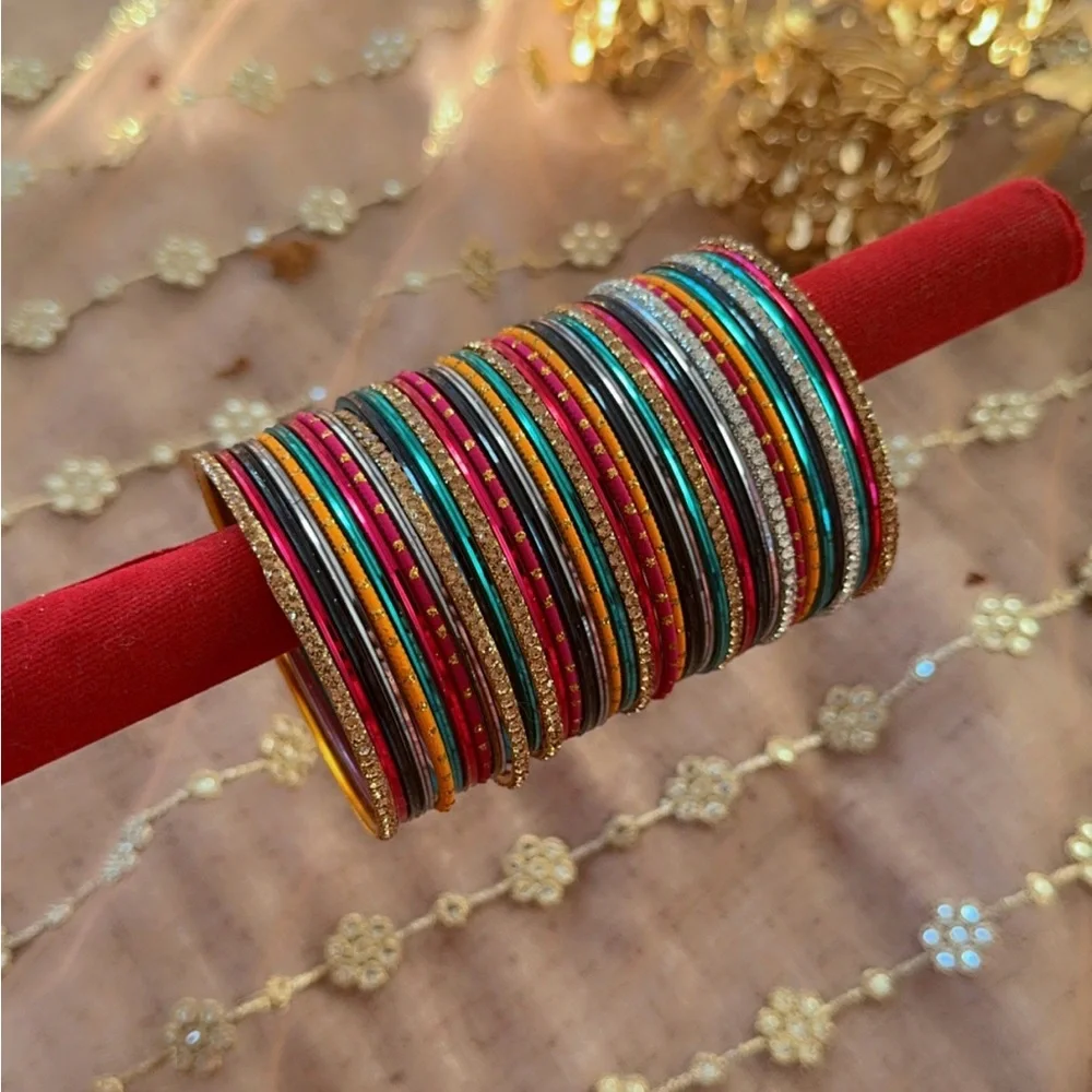 **EID SALES*** accepting all reasonable offers ❗️Multicolor Bangle Set - Picture 1 of 5